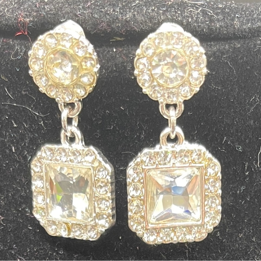 Gorgeous Simulated Diamond Dangling Earrings Perf… - image 4